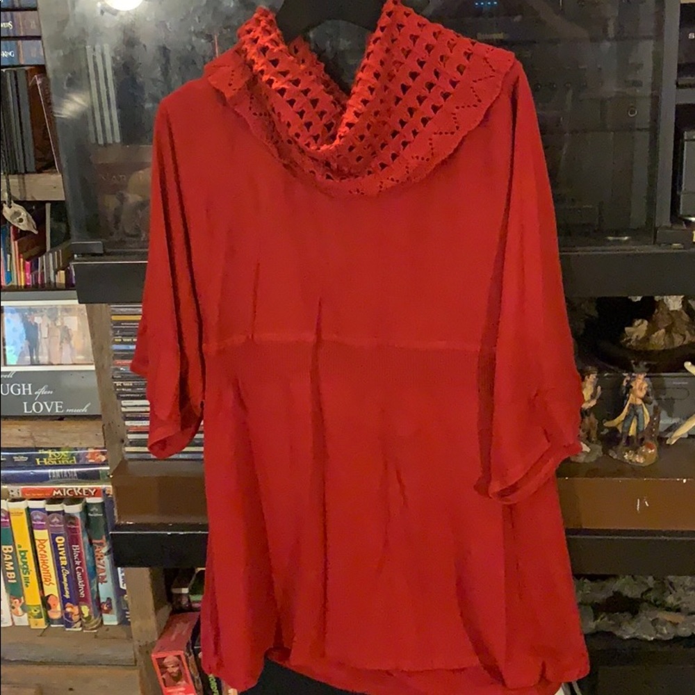 🎵🎵2/$25🎵🎵. Ladies plus size sweater